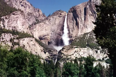 Yosemite-Falls-3.jpg